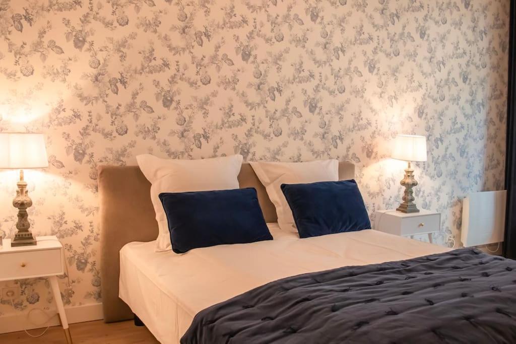 Logement Centre Ville De Reims - Commerces - Wifi Luaran gambar
